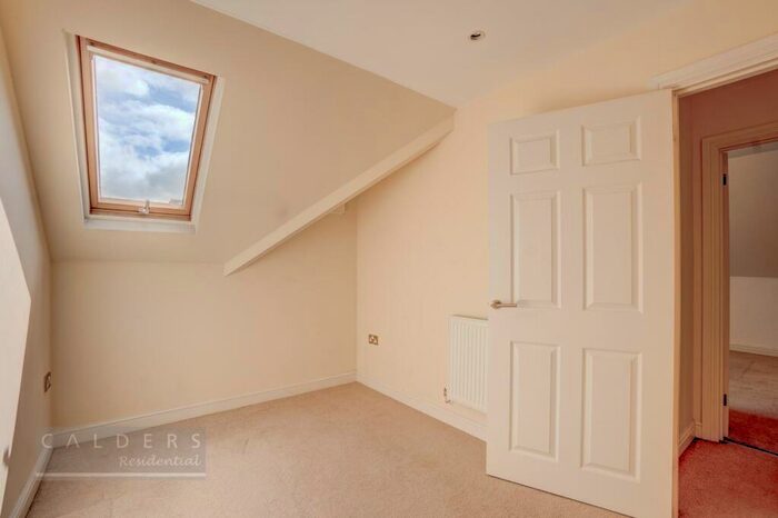 2 Bedroom Apartment For Sale In The Whitehouse, Tamworth, B79