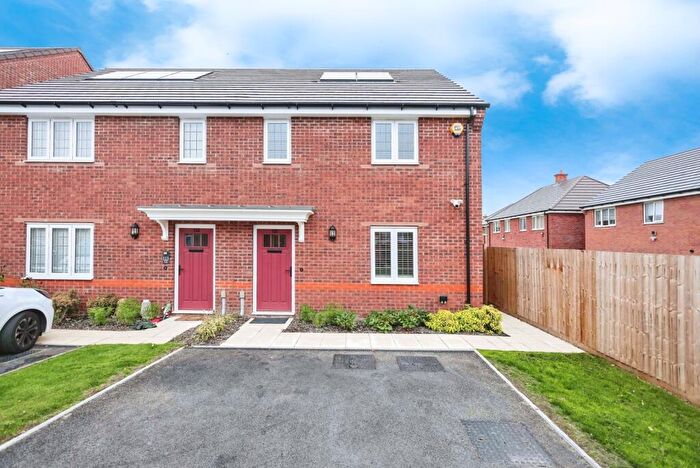 3 Bedroom Semi-Detached House For Sale In Eagle Lane, Birmingham, West Midlands, B31