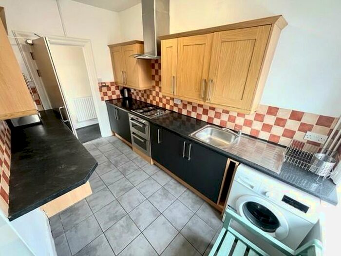 4 Bedroom Maisonette To Rent In Portland Road, Hove, BN3