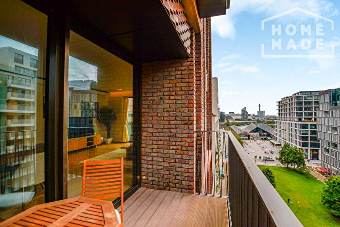 3 Bedroom Flat To Rent In London, N1C