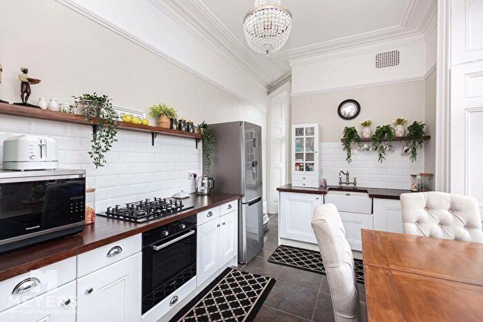 1 Bedroom Flat To Rent In Brinklea, Wimborne Road, Bournemouth, BH2