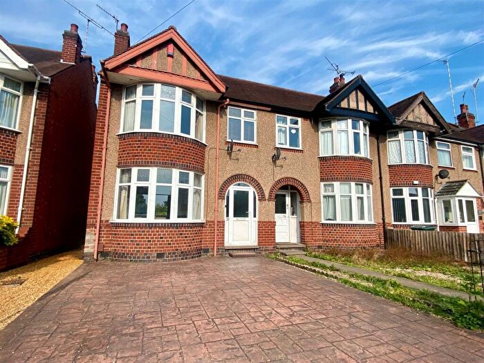 3 Bedroom End Of Terrace House To Rent In Prince Of Wales Road, Chapelfields, Coventry, CV5