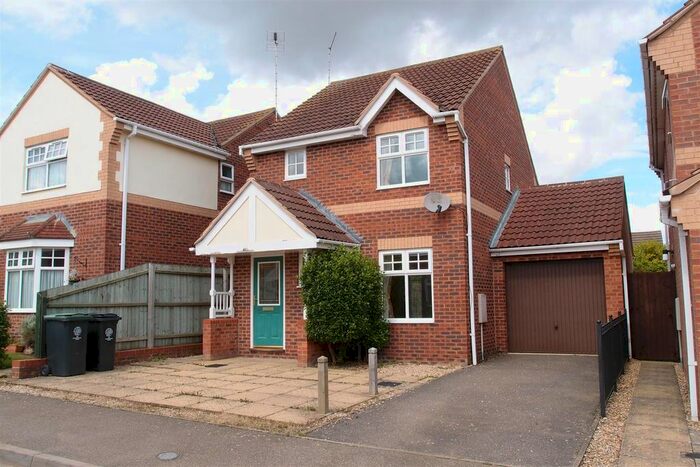 3 Bedroom Detached House To Rent In Creed Road, Oundle, Peterborough, PE8