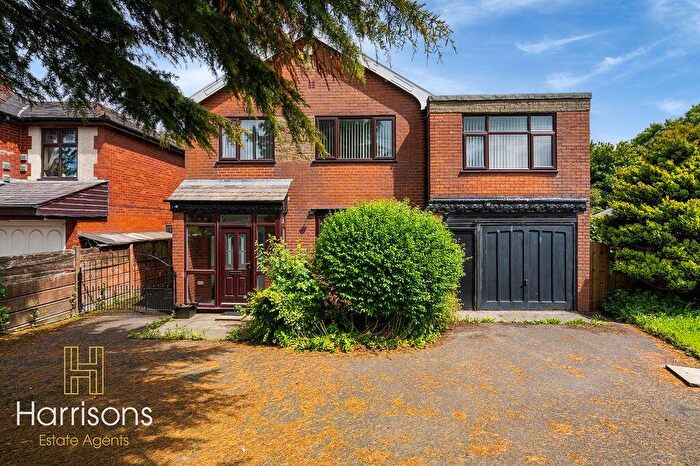 4 Bedroom Detached House For Sale In Salford Road, Bolton, Lancashire, BL5