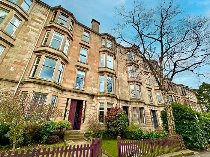 6 Bedroom Flat To Rent In Hillhead Street, Hillhead, Glasgow, G12