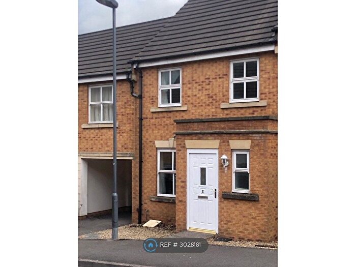 3 Bedroom End Of Terrace House To Rent In Trellick Walk, Bristol, BS16