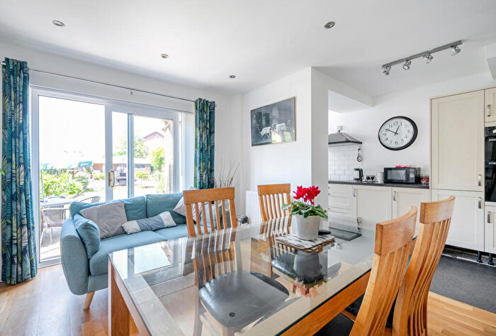 3 Bedroom Semi Detached House For Sale In Badminton Road, Downend, Bristol, South Gloucestershire, BS16