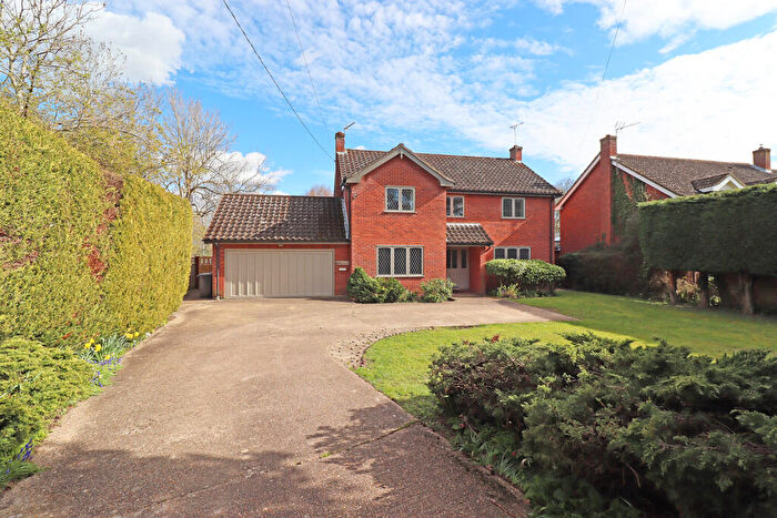 5 Bedroom Detached House For Sale In Gaston Street, East Bergholt, CO7