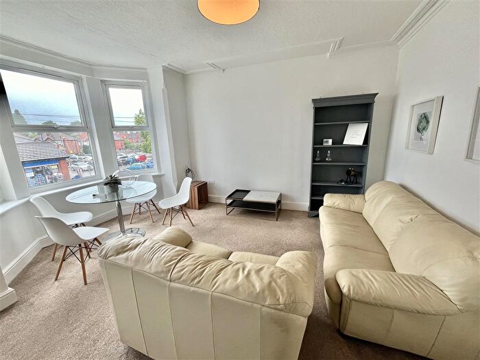 3 Bedroom Duplex To Rent In Alfreton Road, Nottingham, NG7