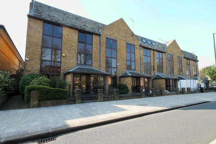 Studio To Rent In The Metro Centre, St. Johns Road, Isleworth, TW7