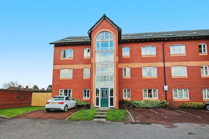 2 Bedroom Flat For Sale In Stott Wharf, Leigh, WN7