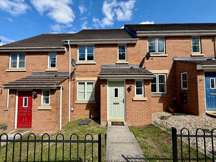 3 Bedroom Terraced House For Sale In Powlesland Road, Alphington, EX2