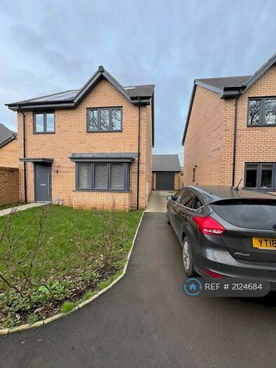 4 Bedroom Detached House To Rent In Palm Road, Keynsham, Bristol, BS31