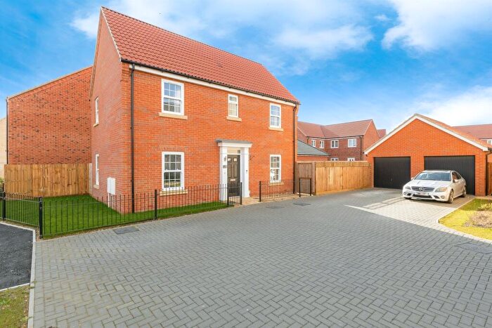 3 Bedroom Detached House For Sale In Ferrers Gardens, Wymondham, NR18