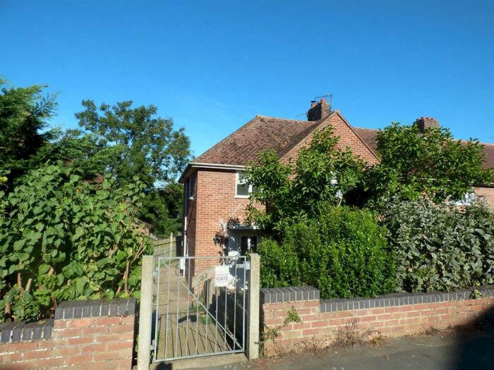 3 Bedroom End Of Terrace House To Rent In Throckmorton Road, Bungay, NR35