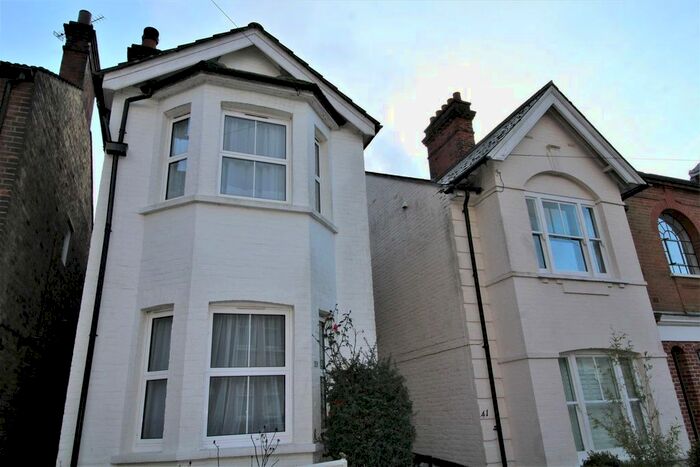 2 Bedroom Detached House To Rent In Buckhurst Avenue, Sevenoaks, TN13