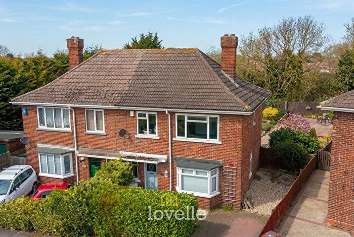 3 Bedroom Semi Detached House For Sale In Normandy Road, Cleethorpes, DN35