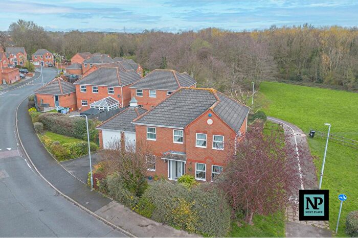 4 Bedroom Detached House For Sale In Orkney Drive, Wilnecote, B77