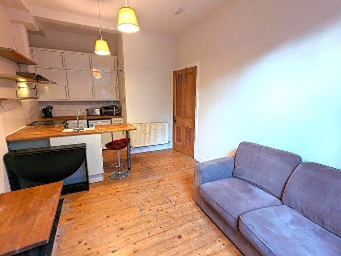 2 Bedroom Flat To Rent In Caledonian Road, Edinburgh, EH11