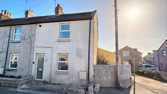 4 Bedroom End Of Terrace House For Sale In Grove Road, Portland, Dorset, DT5