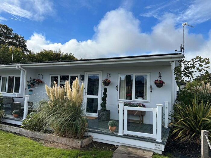 2 Bedroom Chalet For Sale In Marsh Road, Oulton Broad, NR33