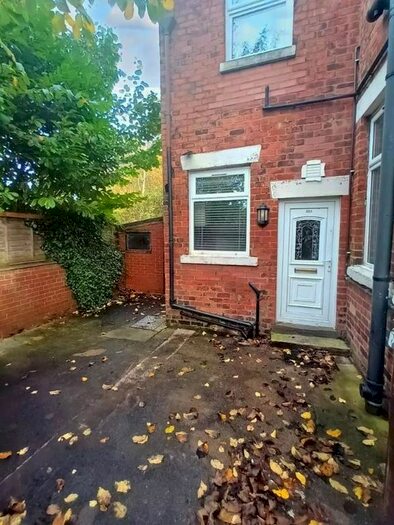 2 Bedroom Flat To Rent In Wolseley Road, Preston, PR1
