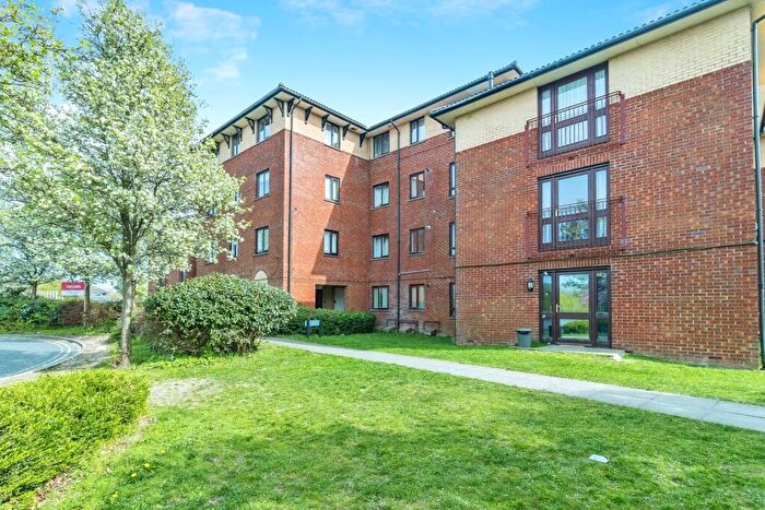 2 Bedroom Flat For Sale In Moorgate, Leadenhall, Milton Keynes, Buckinghamshire, MK6