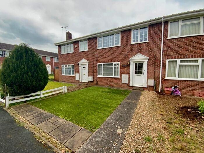 3 Bedroom Terraced House To Rent In Woodchester, Yate, Bristol, BS37