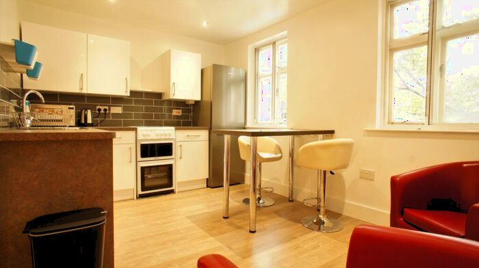 2 Bedroom Flat To Rent In Taylors Court, Newcastle Upon Tyne, NE1
