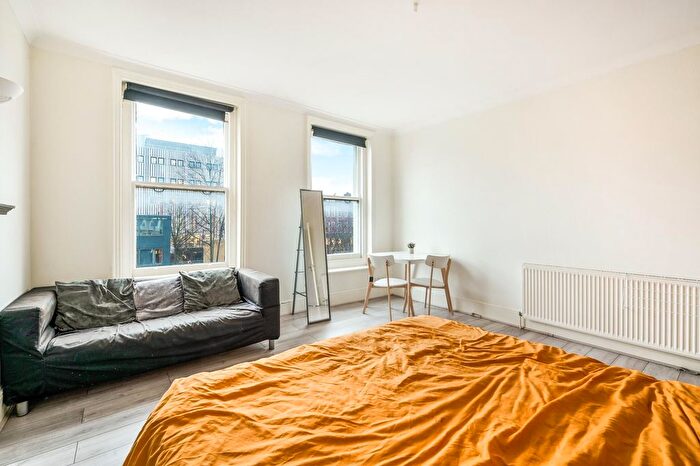 3 Bedroom Flat To Rent In Hampstead Road, Euston, London, NW1