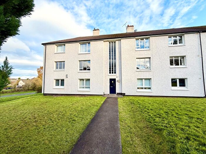 2 Bedroom Flat To Rent In Hutcheson Road, Thornliebank, G46