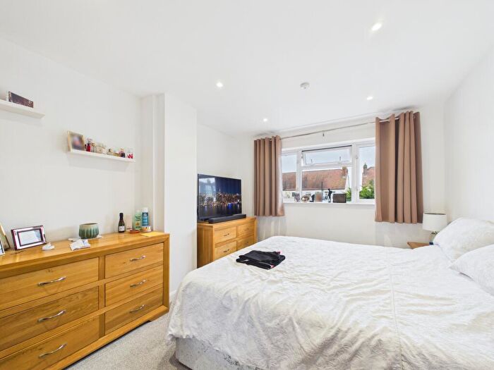 3 Bedroom Semi Detached House To Rent In Southbourne Avenue, Drayton, Portsmouth, PO6