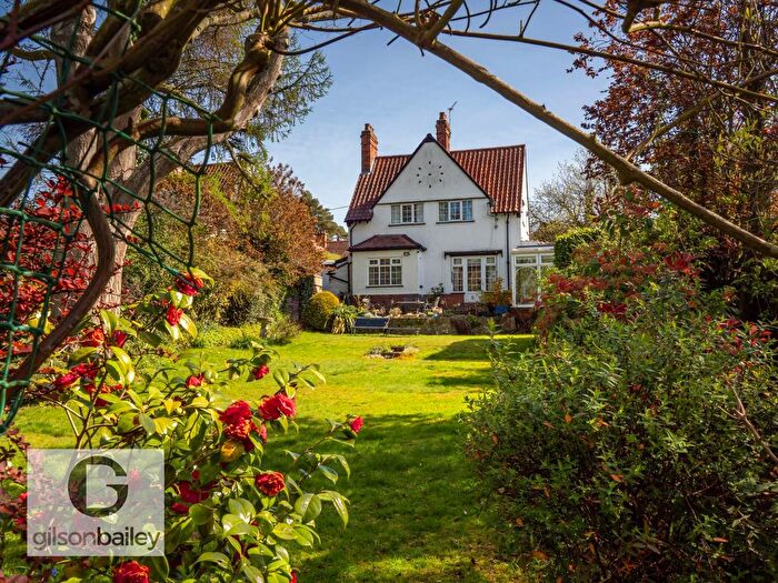 3 Bedroom Cottage For Sale In West End Avenue, Brundall, NR13