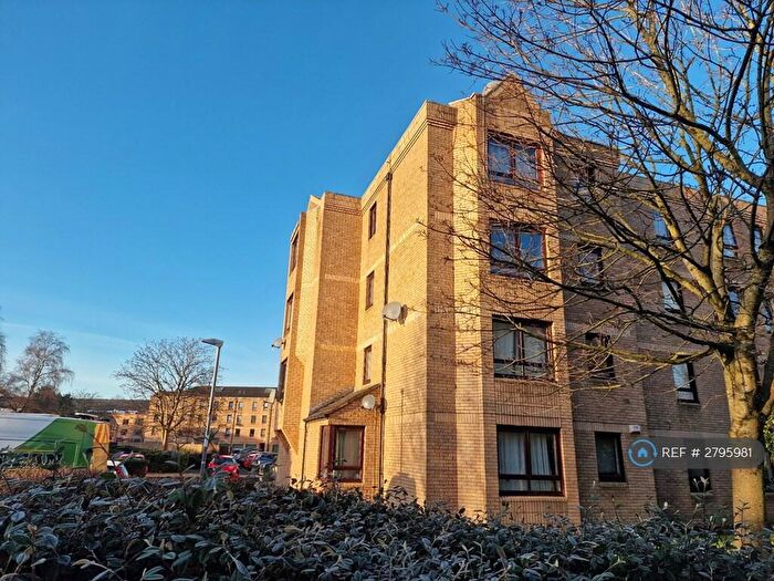 2 Bedroom Flat To Rent In Milnpark Gardens, Glasgow, G41