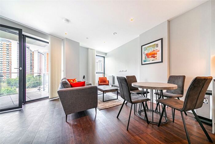 1 Bedroom Flat To Rent In Leamouth Road, Blackwall, E14