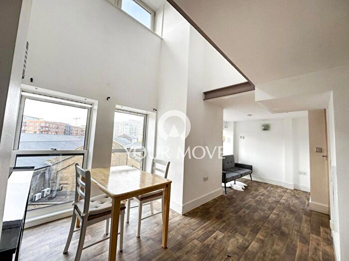 2 Bedroom Flat To Rent In Cadogan Road, London, SE18