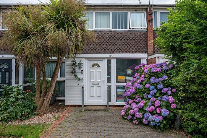 3 Bedroom Terraced House For Sale In Mossfield Road, Birmingham, B14