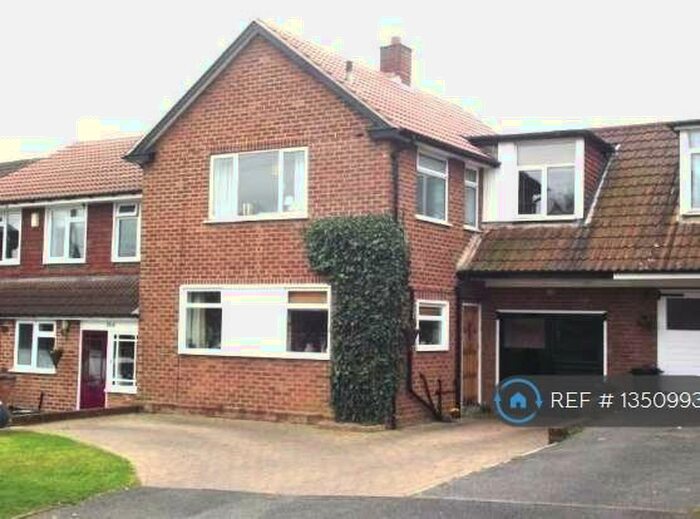 4 Bedroom Semi-Detached House To Rent In Swarthmore Road, Birmingham, B29