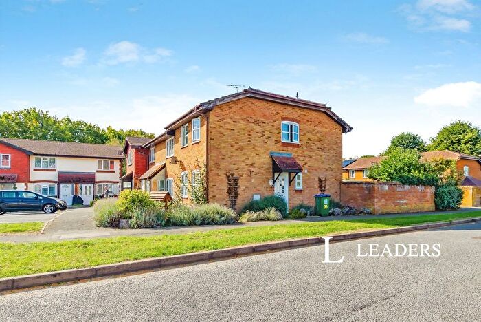 3 Bedroom Property To Rent In Fairfield Close, Kemsing, Sevenoaks, TN15