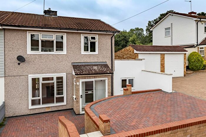 3 Bedroom Semi Detached House For Sale In Western Avenue, Epping, CM16