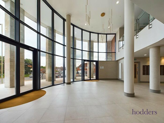 1 Bedroom Apartment To Rent In Surrey, KT16