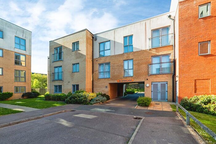1 Bedroom Flat For Sale In Admiral Drive, Stevenage, SG1