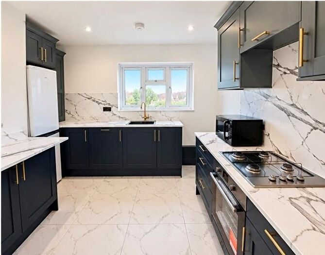 2 Bedroom Property To Rent In Kings Drive, Wembley, HA9