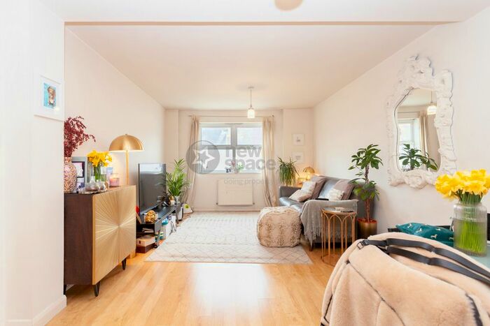 1 Bedroom Flat To Rent In Somerford Grove, Dalston, N16