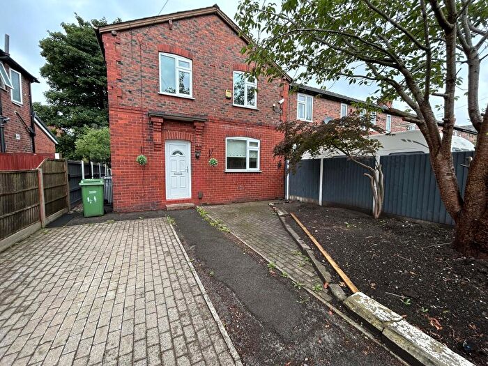 3 Bedroom Semi-Detached House To Rent In Sefton Road, Sale, M33
