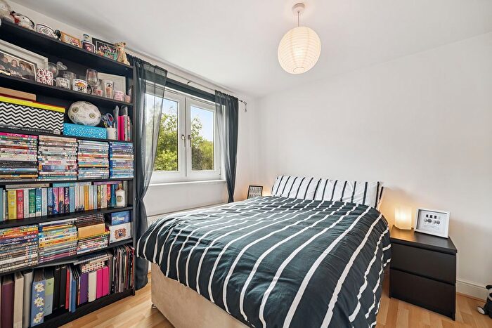 2 Bedroom Flat For Sale In Cypress Lane, Hamilton, Lanarkshire, ML3