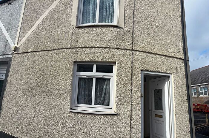 1 Bedroom Flat To Rent In Burrows Road, Swansea, SA1