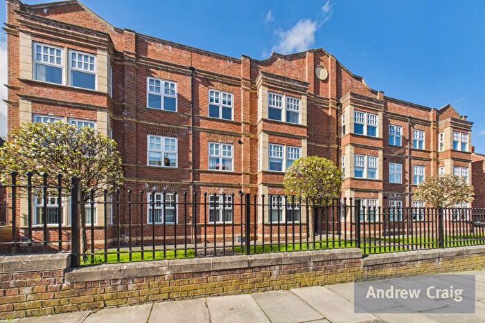 2 Bedroom Apartment For Sale In Hawthorn Court, Hawthorn Road, Gosforth, NE3