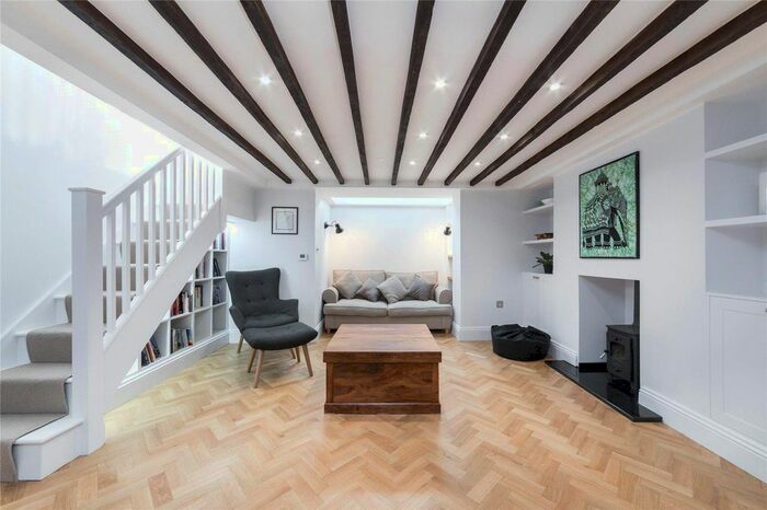 3 Bedroom Maisonette To Rent In Chalcot Square, London, NW1