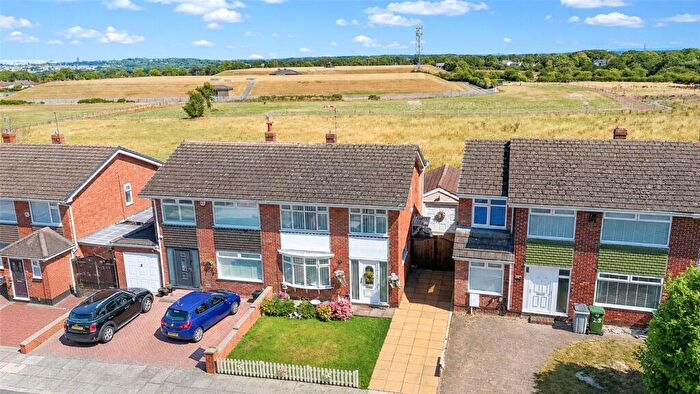 3 Bedroom Semi-Detached House For Sale In Gwendoline Close, Thingwall, Wirral, CH61